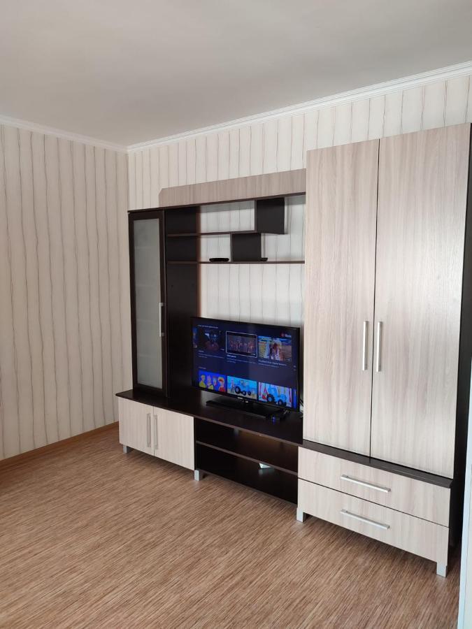 Стандарт Апартаменты Ул.Урицкого 74 Pavlodar Exterior photo