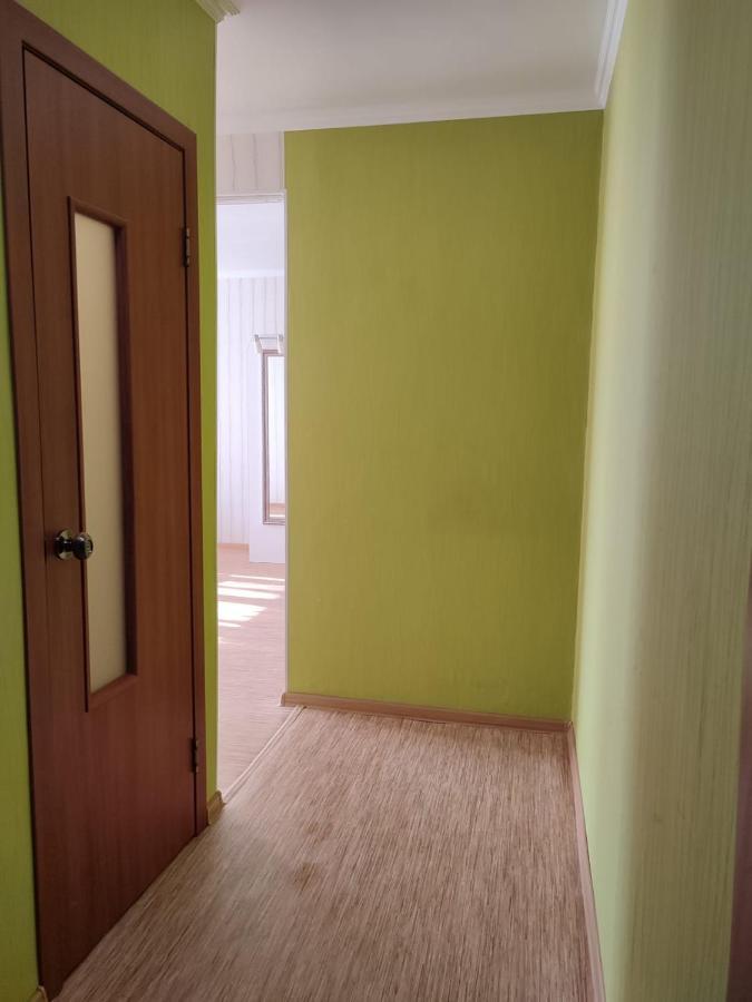 Стандарт Апартаменты Ул.Урицкого 74 Pavlodar Exterior photo